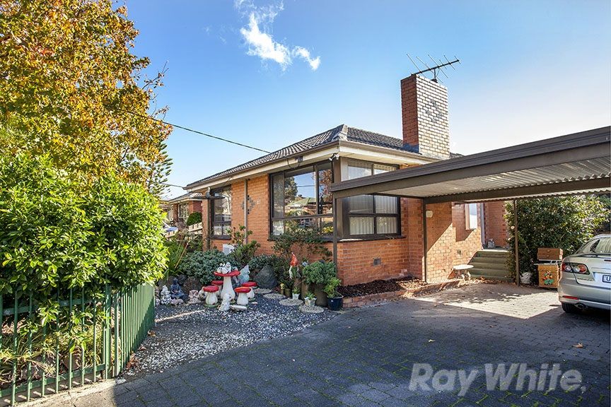 63 Lenna Street, Burwood East VIC 3151