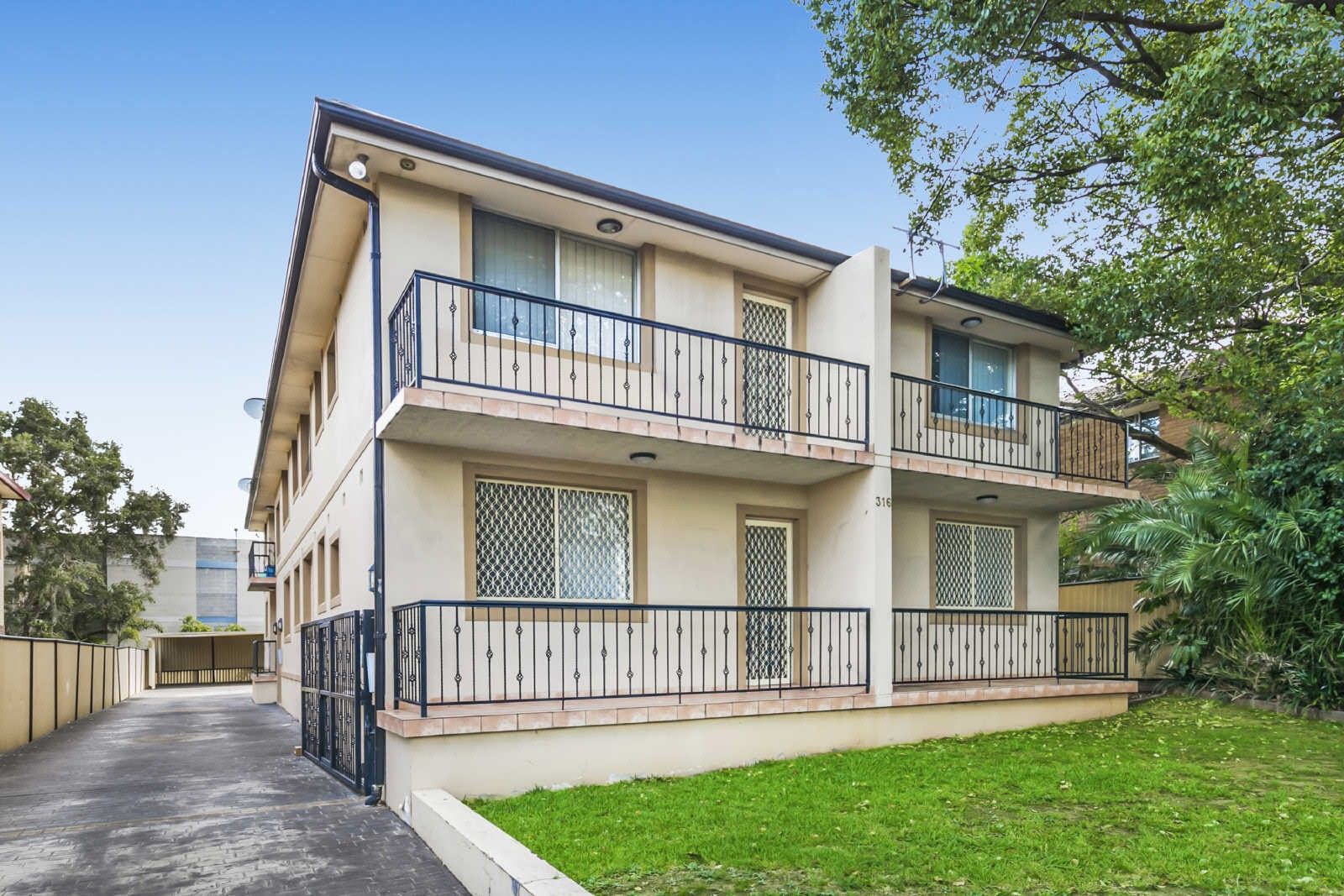 2 bedrooms Apartment / Unit / Flat in 2/316 Merrylands Rd MERRYLANDS NSW, 2160