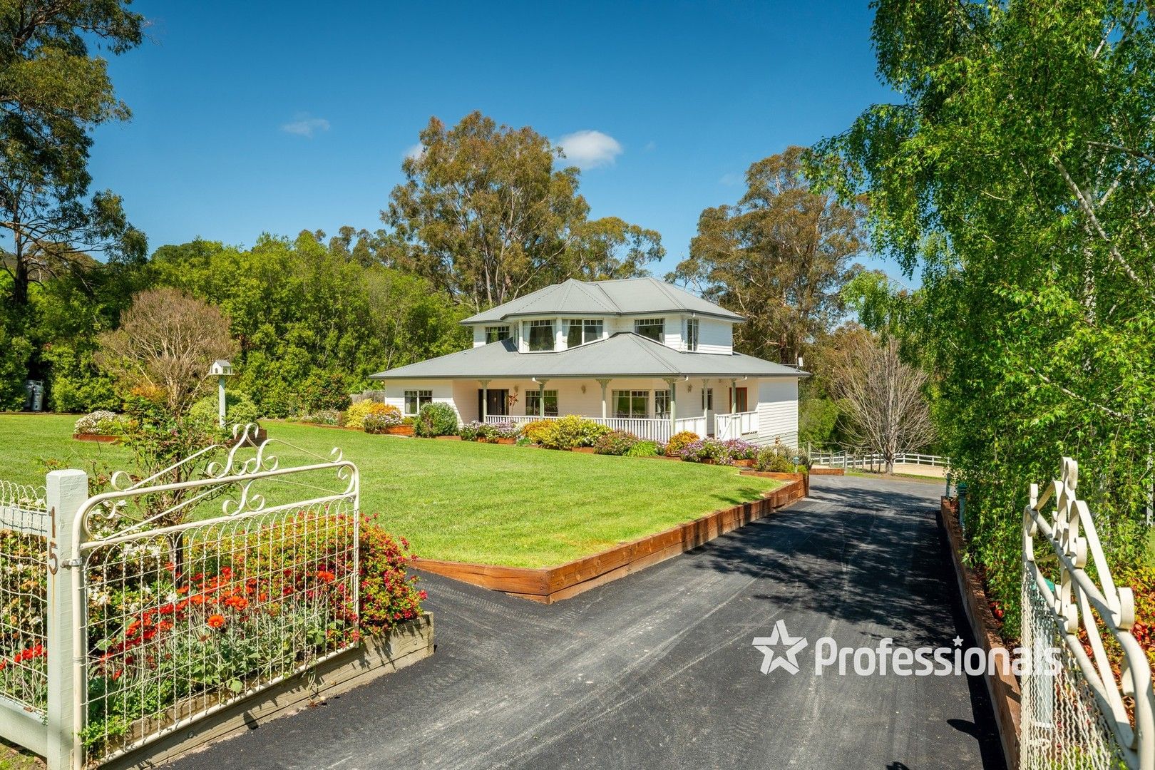 15 Corbetts Road, Launching Place VIC 3139 House for Sale Domain