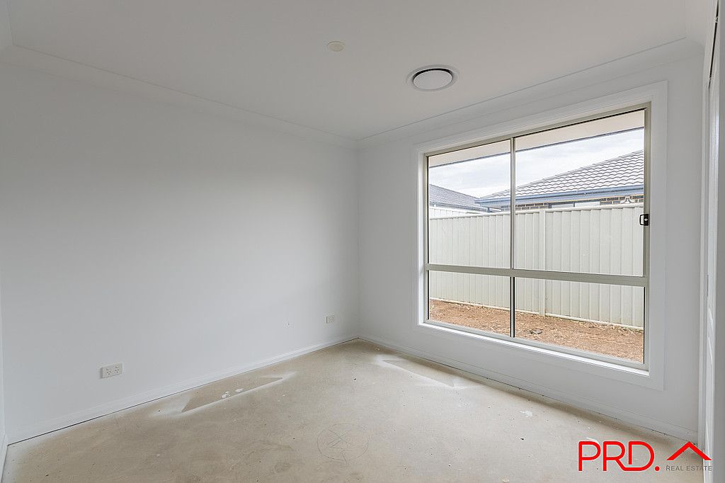 16/1 Gungurru Close, Tamworth NSW 2340, Image 2