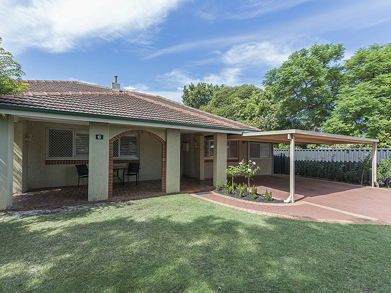 4 bedrooms House in 6A/6A Pitt Street ST JAMES WA, 6102