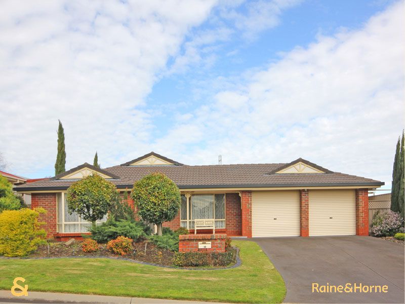 10 Perin Avenue, Woodcroft SA 5162, Image 1