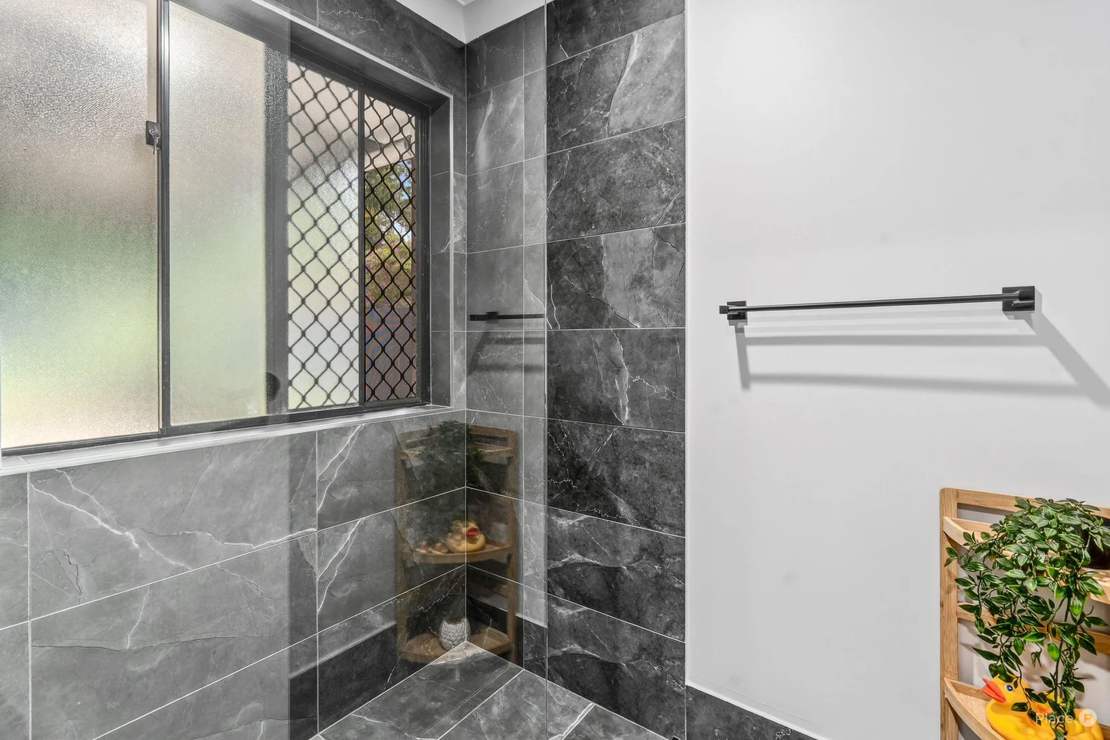 Additional image 13 of 31 Paul Place, Glass House Mountains QLD 4518