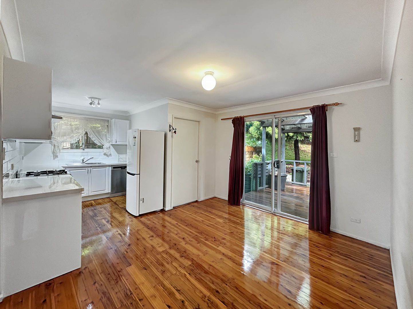 134 Great Western Highway, Wentworth Falls NSW 2782, Image 2