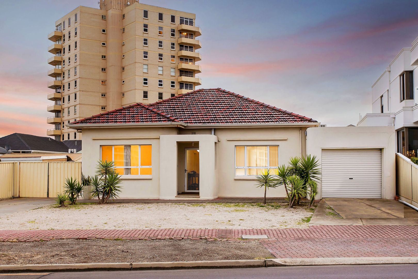 8 Patawalonga Frontage, Glenelg North SA 5045, Image 2