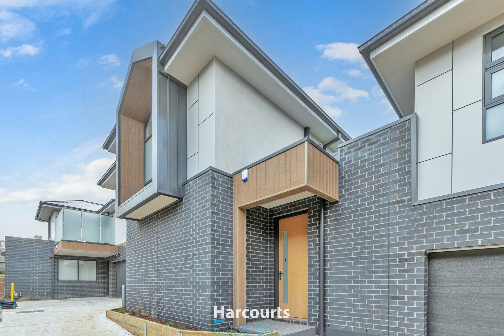 2 bedrooms Townhouse in 2/48 Summerhill Road RESERVOIR VIC, 3073