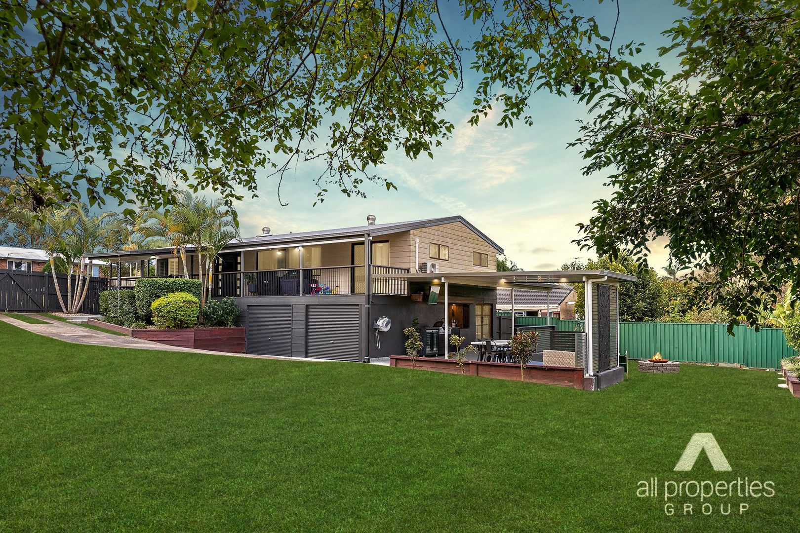 4 bedrooms House in 16 Liana Court REGENTS PARK QLD, 4118