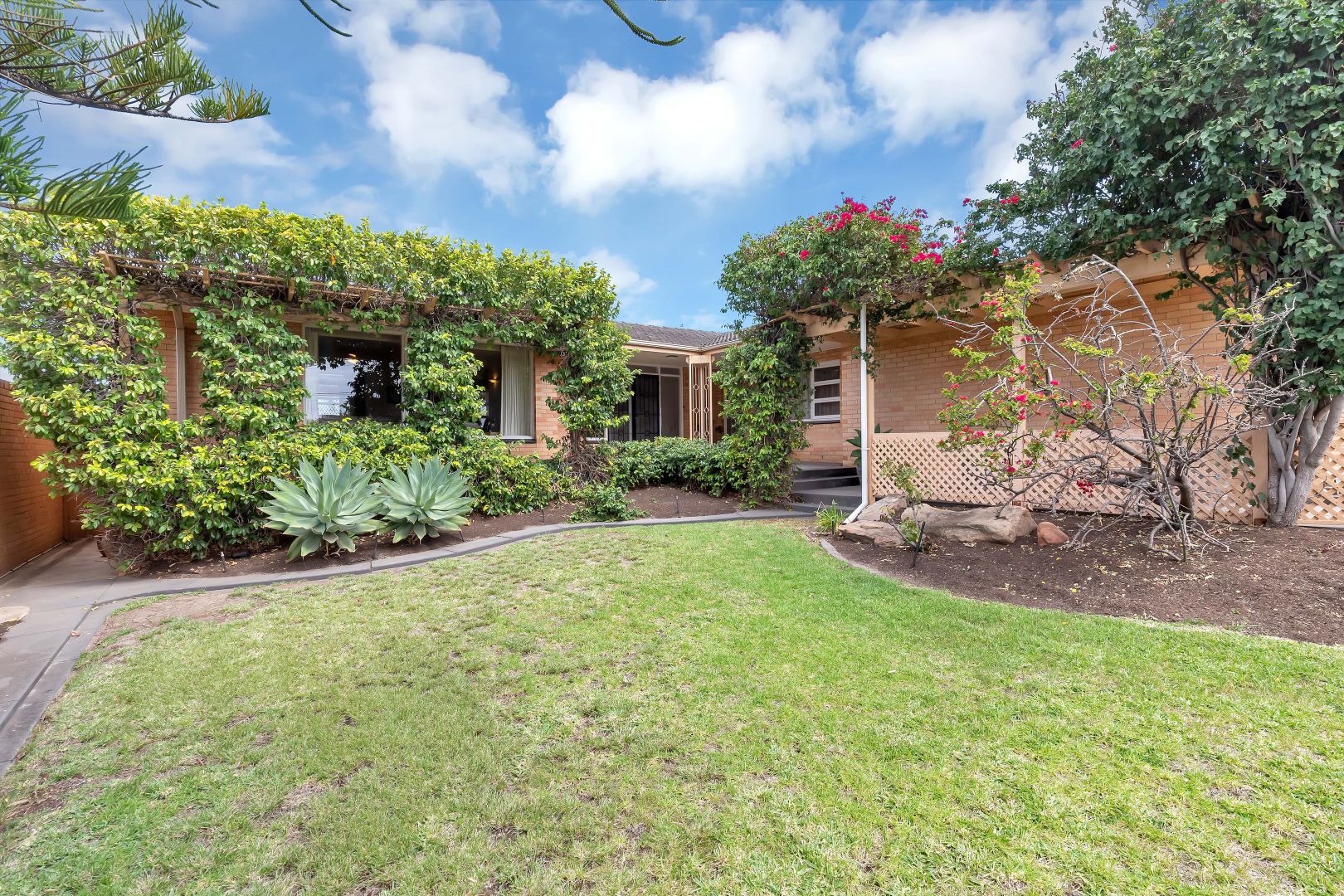 13 Shirley Crescent, West Beach SA 5024, Image 2