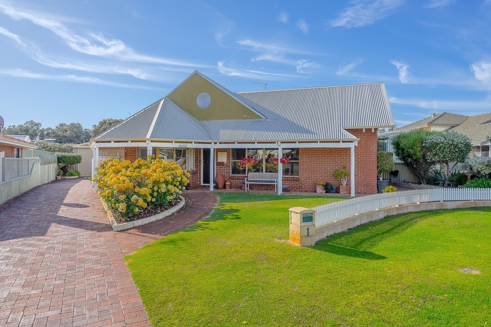 1 Tallas Road, Silver Sands WA 6210, Image 0