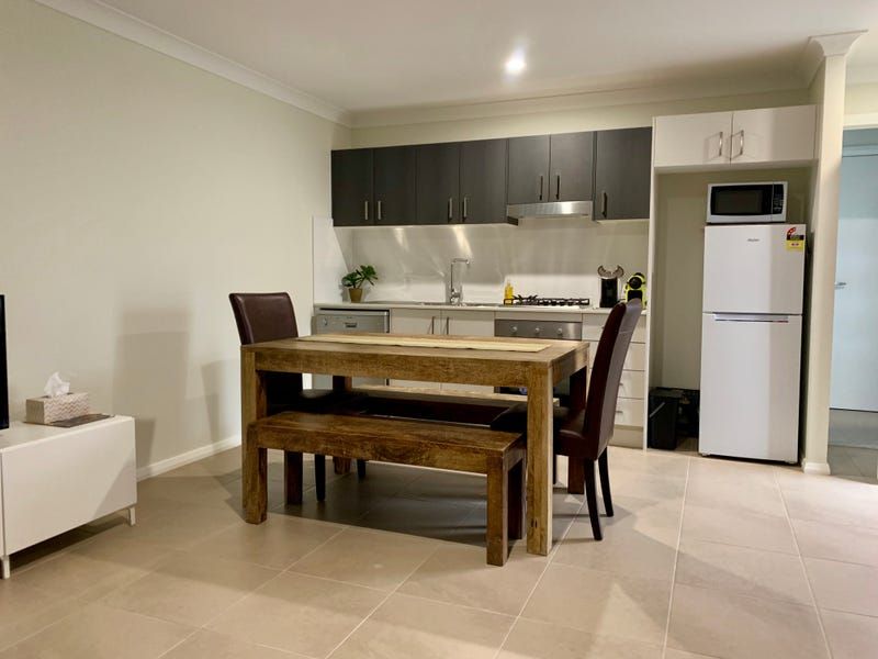 2 bedrooms Apartment / Unit / Flat in 2/15 Emerton Road NORTH ROTHBURY NSW, 2335