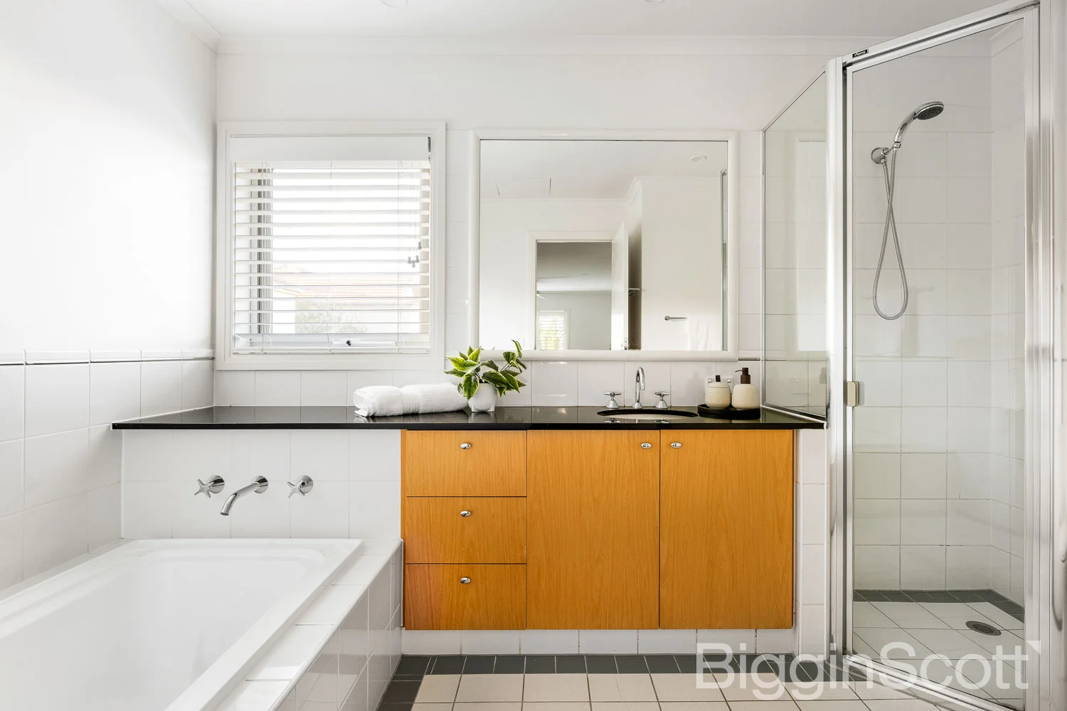 Additional image 14 of 122 Beach Street, Port Melbourne VIC 3207