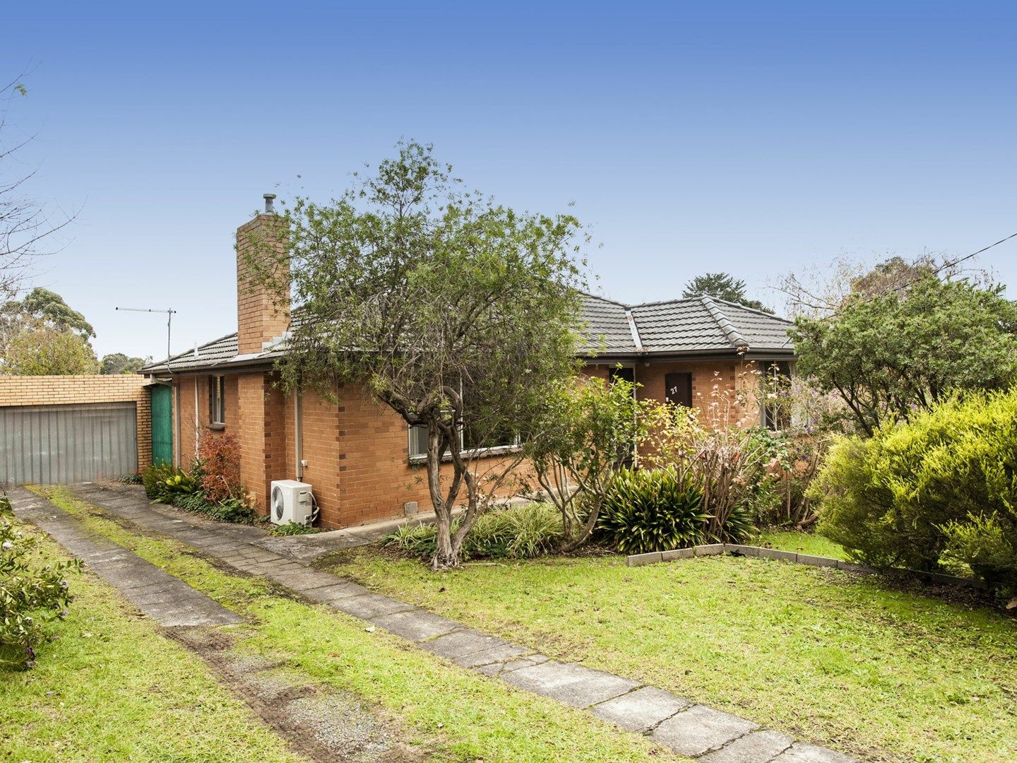 27 Ervin Road, Kilsyth VIC 3137, Image 0