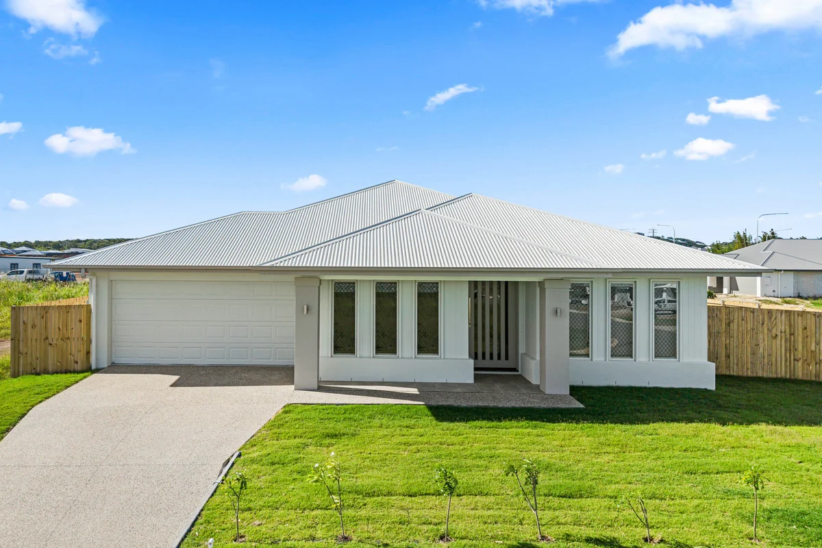 1 Bitterbark Street, Nikenbah QLD 4655