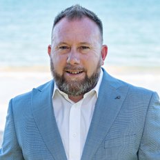 Ray White Ulladulla - Steven Mason