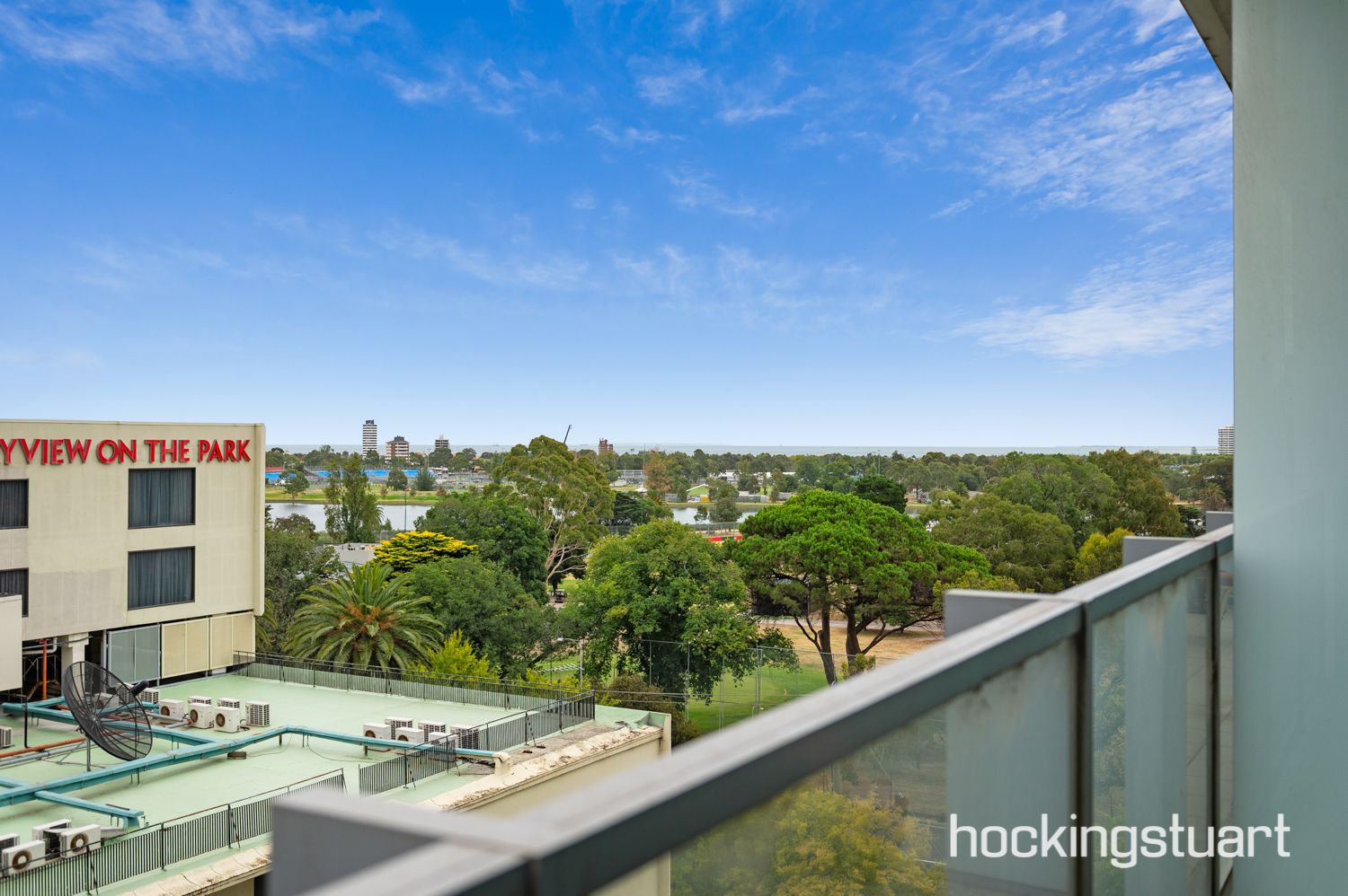 2 bedrooms Apartment / Unit / Flat in 609/1 Roy Street MELBOURNE VIC, 3000