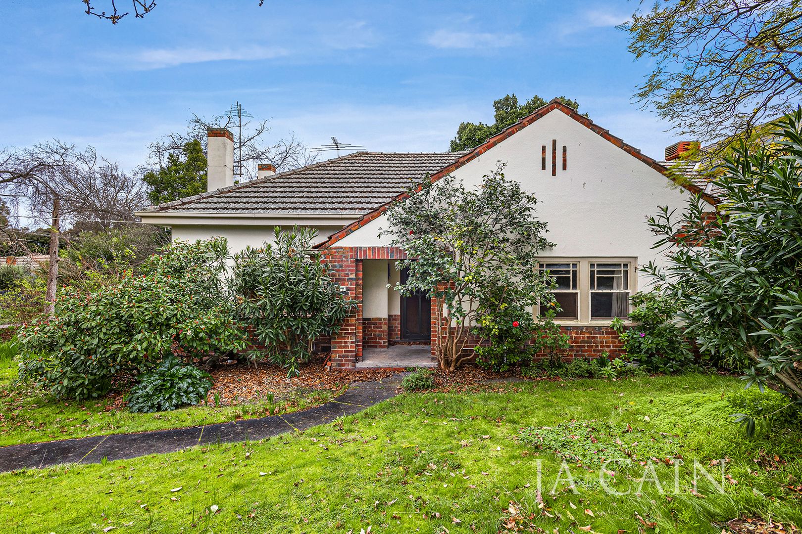 17 Woodlands Avenue, Camberwell VIC 3124