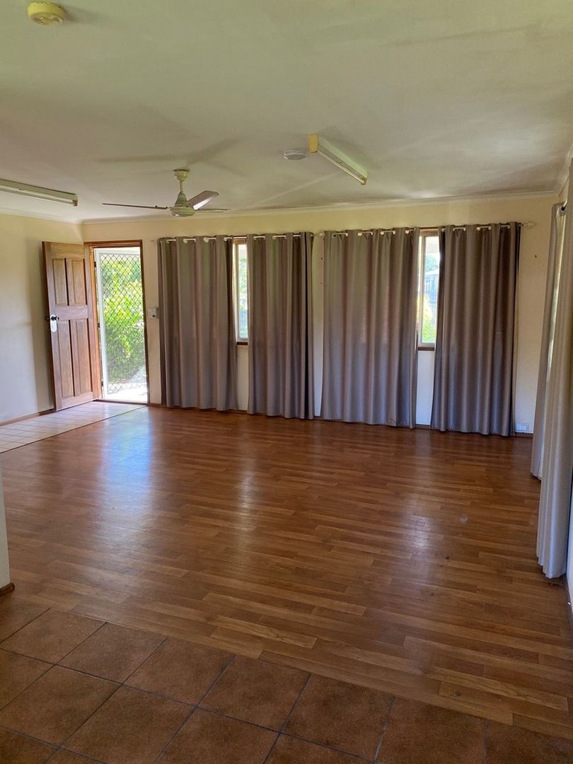 24 Kataryn Avenue, Grasstree Beach QLD 4740, Image 2