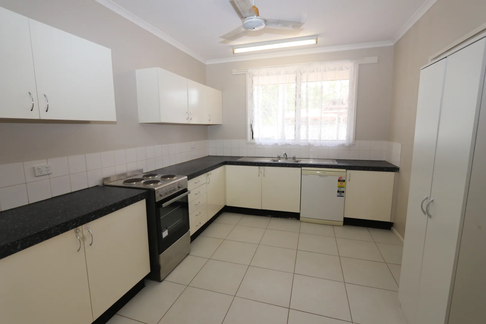 Additional image 3 of 7 Wallace Court, Katherine NT 0850