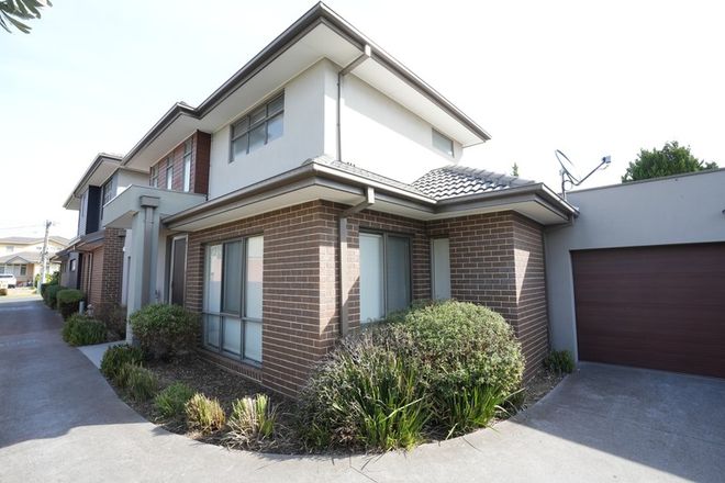 Picture of 2/2 Roland Avenue, STRATHMORE VIC 3041