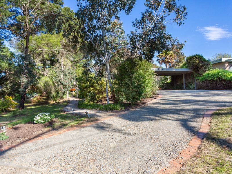 4 Kiata Court, Mount Eliza VIC 3930, Image 2