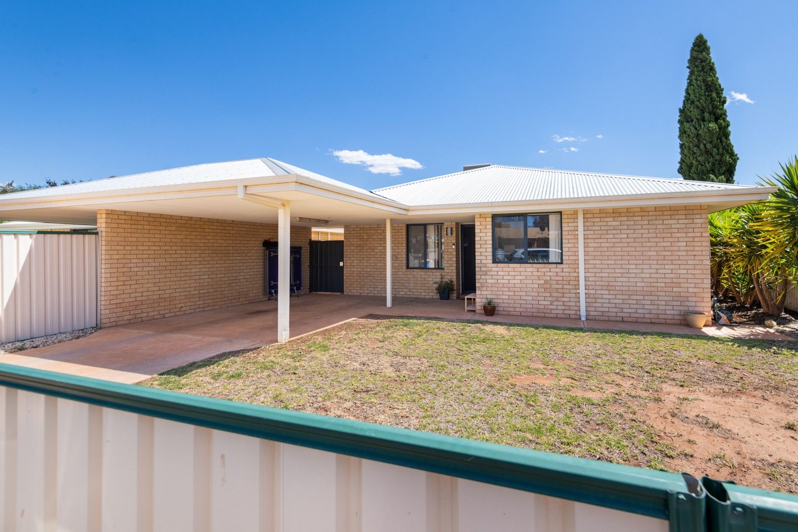 3 bedrooms House in 7b Morley Way SOUTH KALGOORLIE WA, 6430