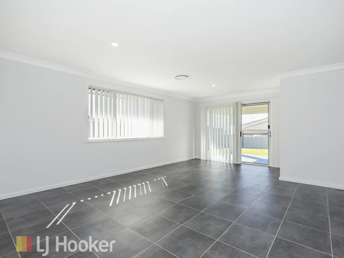 Additional image 4 of 28 Explorers Way, Westdale NSW 2340