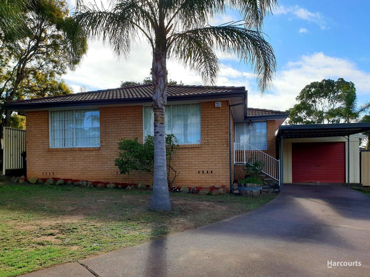 8 Young Place, Eagle Vale NSW 2558 House For Rent Domain