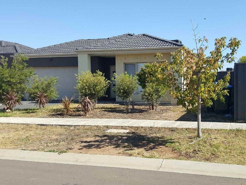 4 bedrooms House in 14 Conondale Street TARNEIT VIC, 3029