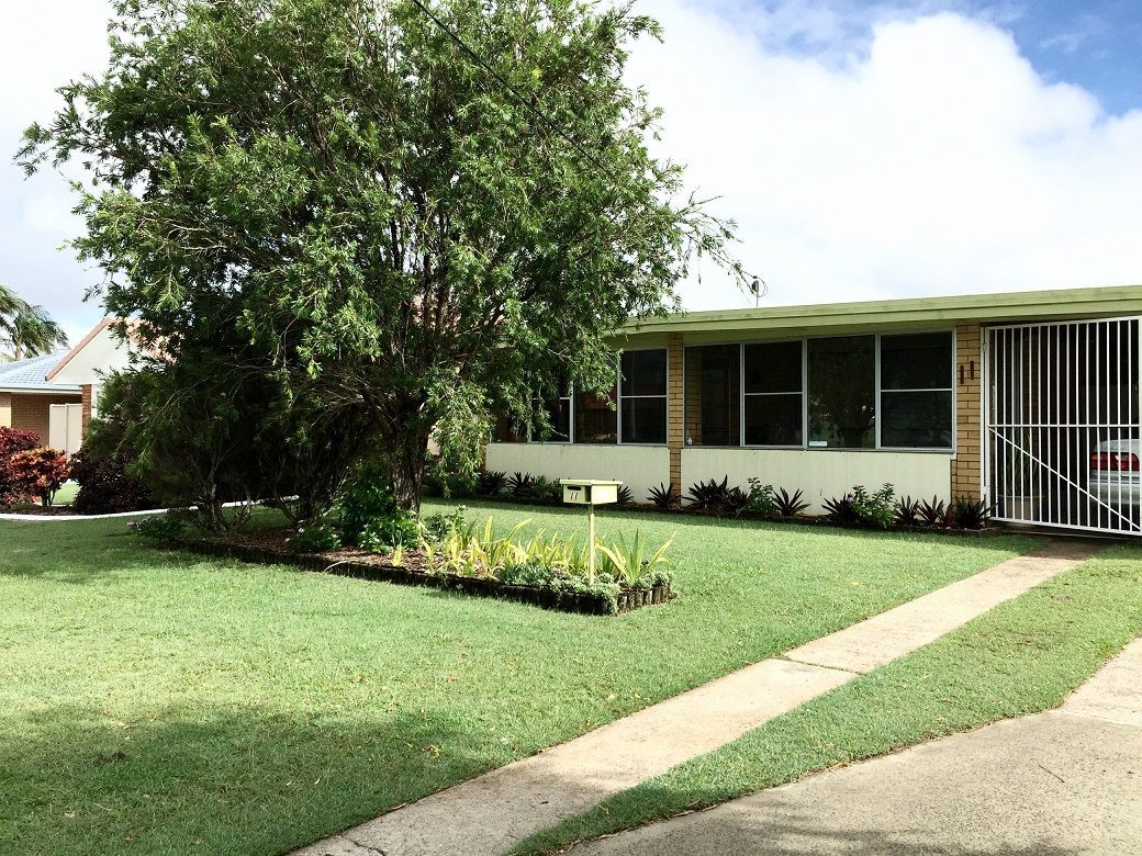 11 Michael Street, Golden Beach Property History & Address Research