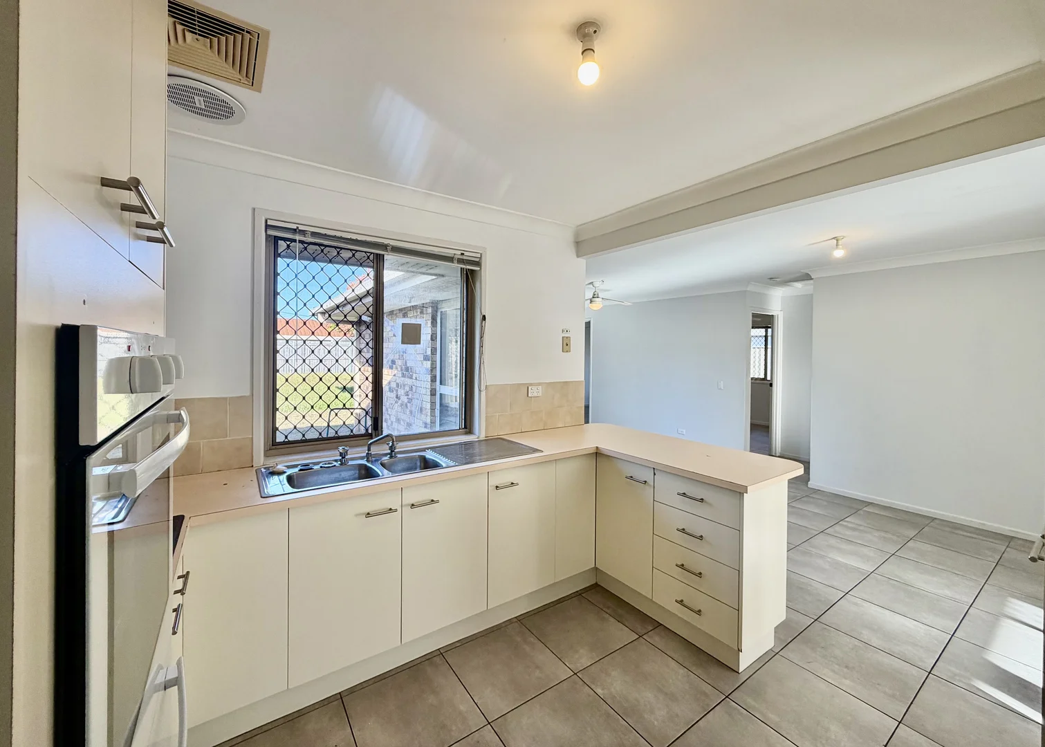 Additional image 5 of 26 Cascade Street, Kippa-Ring QLD 4021