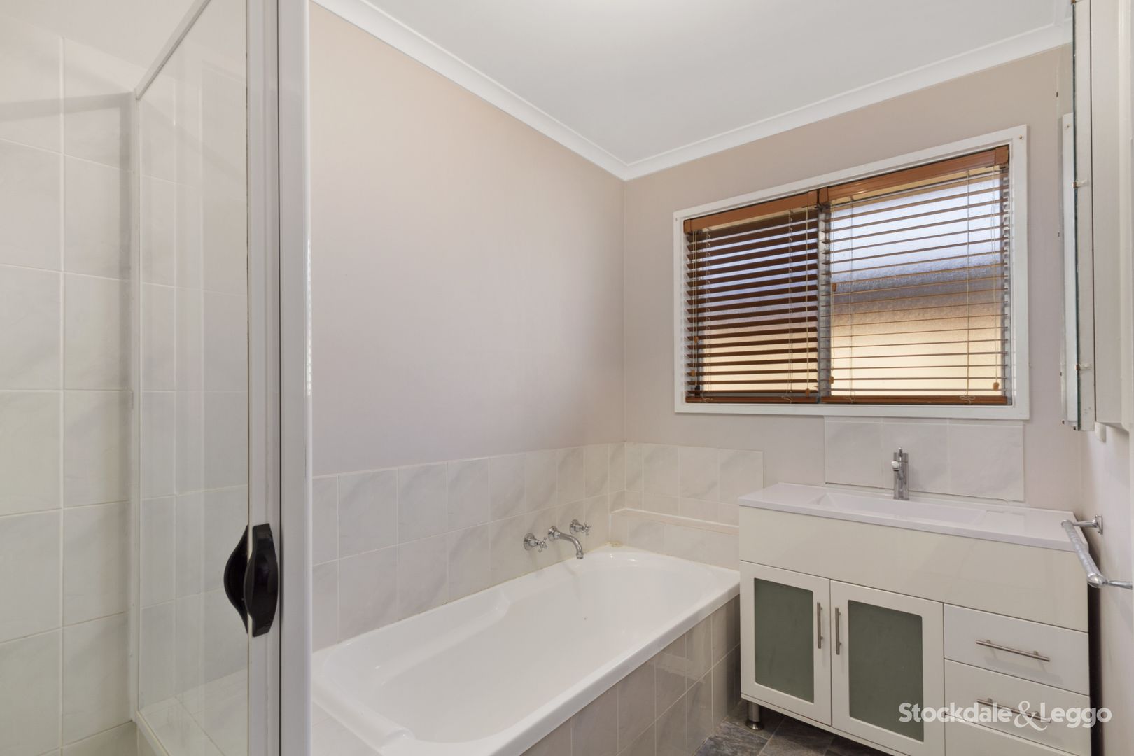 7 Hawthorn Crescent, Churchill VIC 3842, Image 2