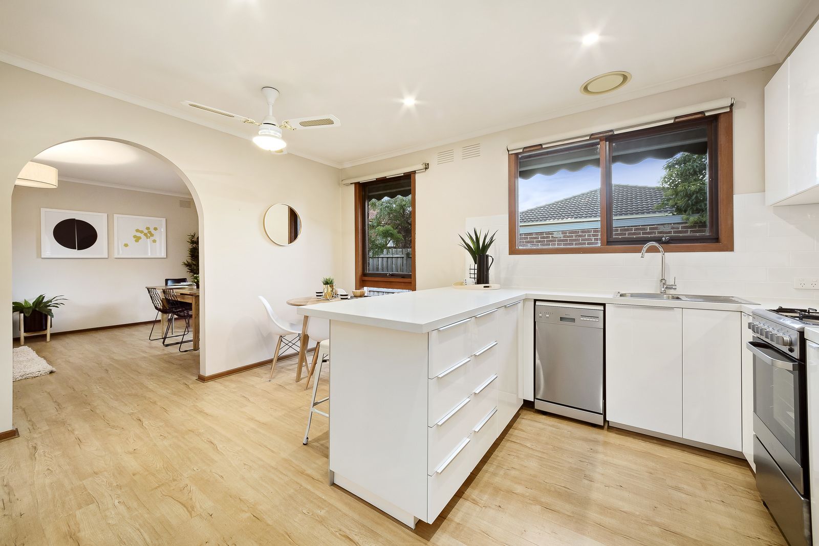 1/34 Victoria Avenue, Mitcham VIC 3132, Image 2