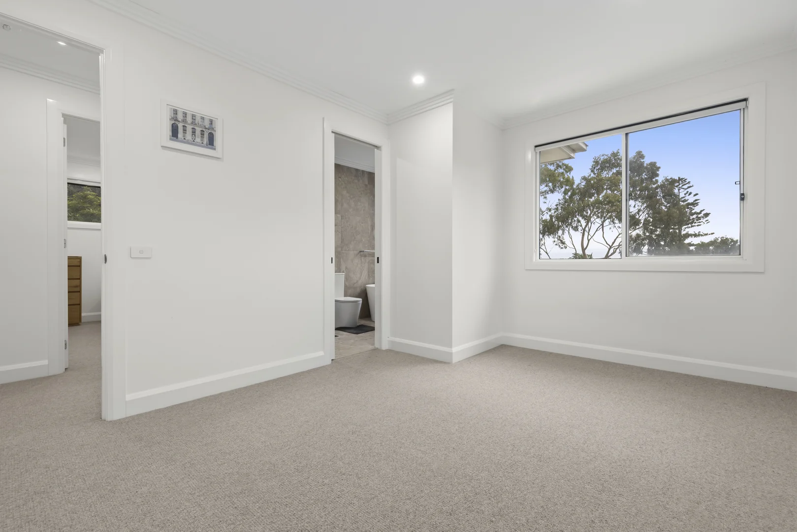 Additional image 13 of 2/16 Hampshire Road, Glen Waverley VIC 3150