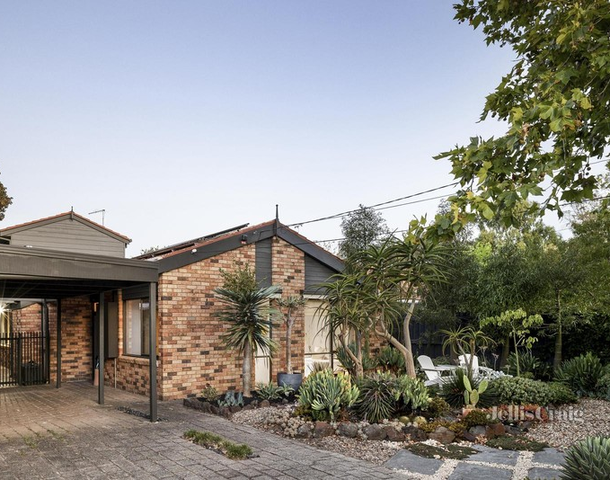 4 Vine Grove, Carnegie VIC 3163