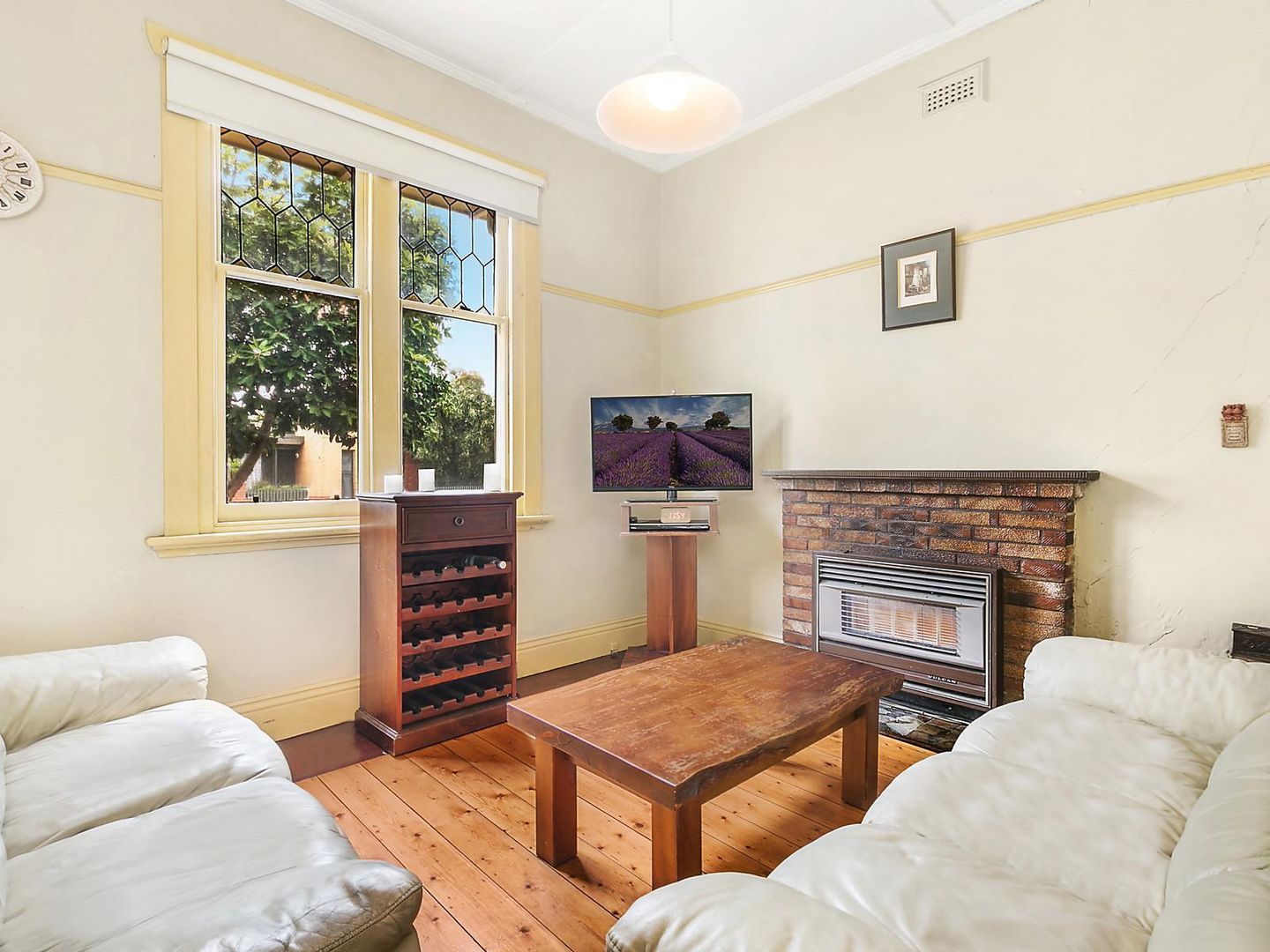 22 Noble Street, Newtown VIC 3220, Image 2