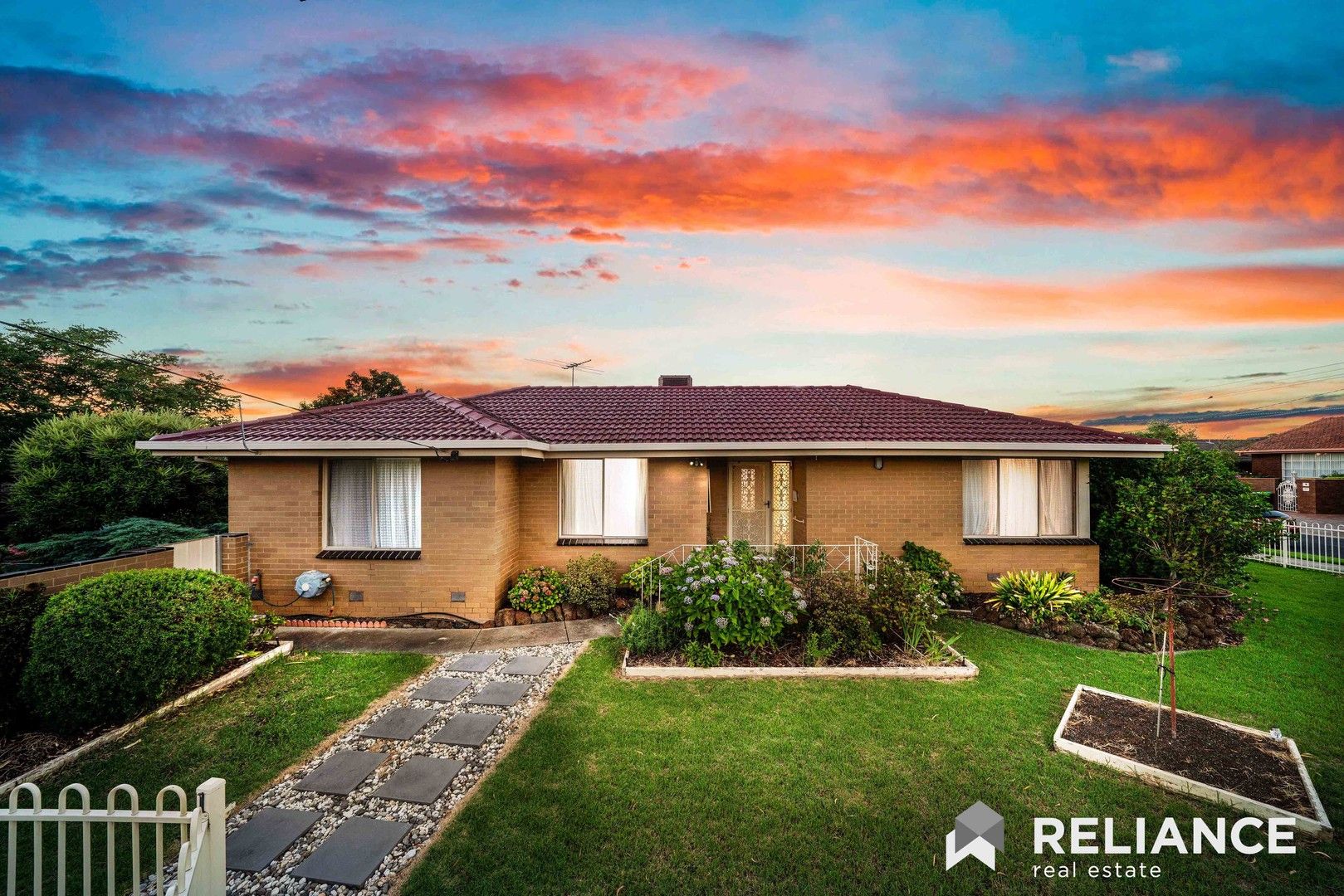 3 bedrooms House in 1 Durham Crescent HOPPERS CROSSING VIC, 3029