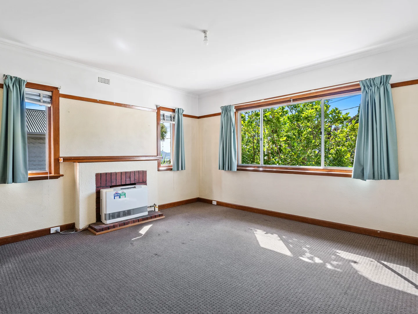 Additional image 6 of 16 Giblin Street, Lenah Valley TAS 7008