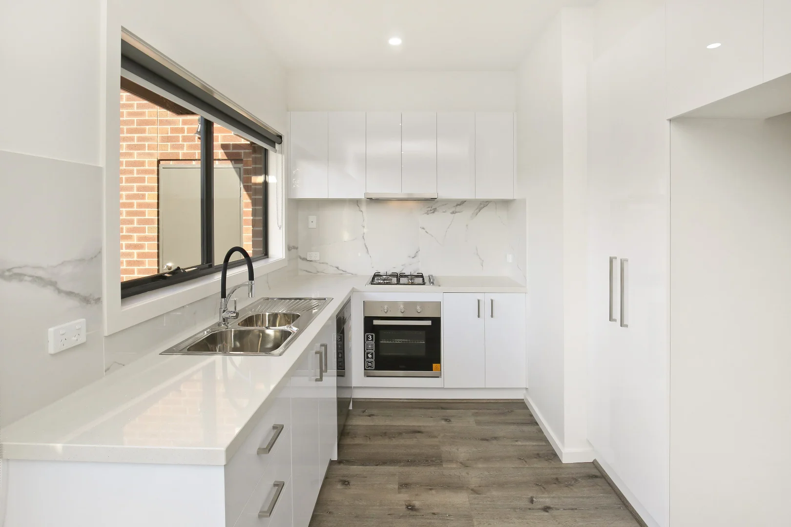 Additional image 5 of 2/5 Bristol Road, Pascoe Vale VIC 3044