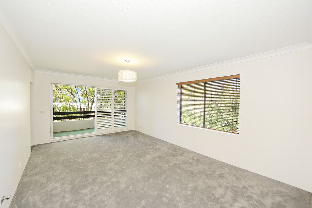 2 bedrooms Apartment / Unit / Flat in 5/118 Ben Boyd Road NEUTRAL BAY NSW, 2089
