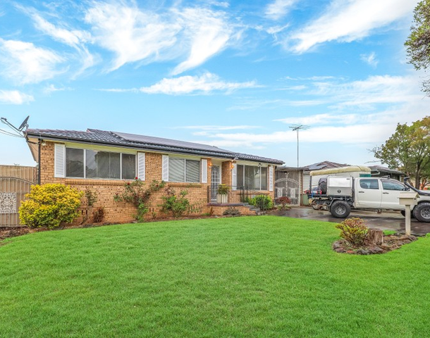 15 Denzil Avenue, St Clair NSW 2759