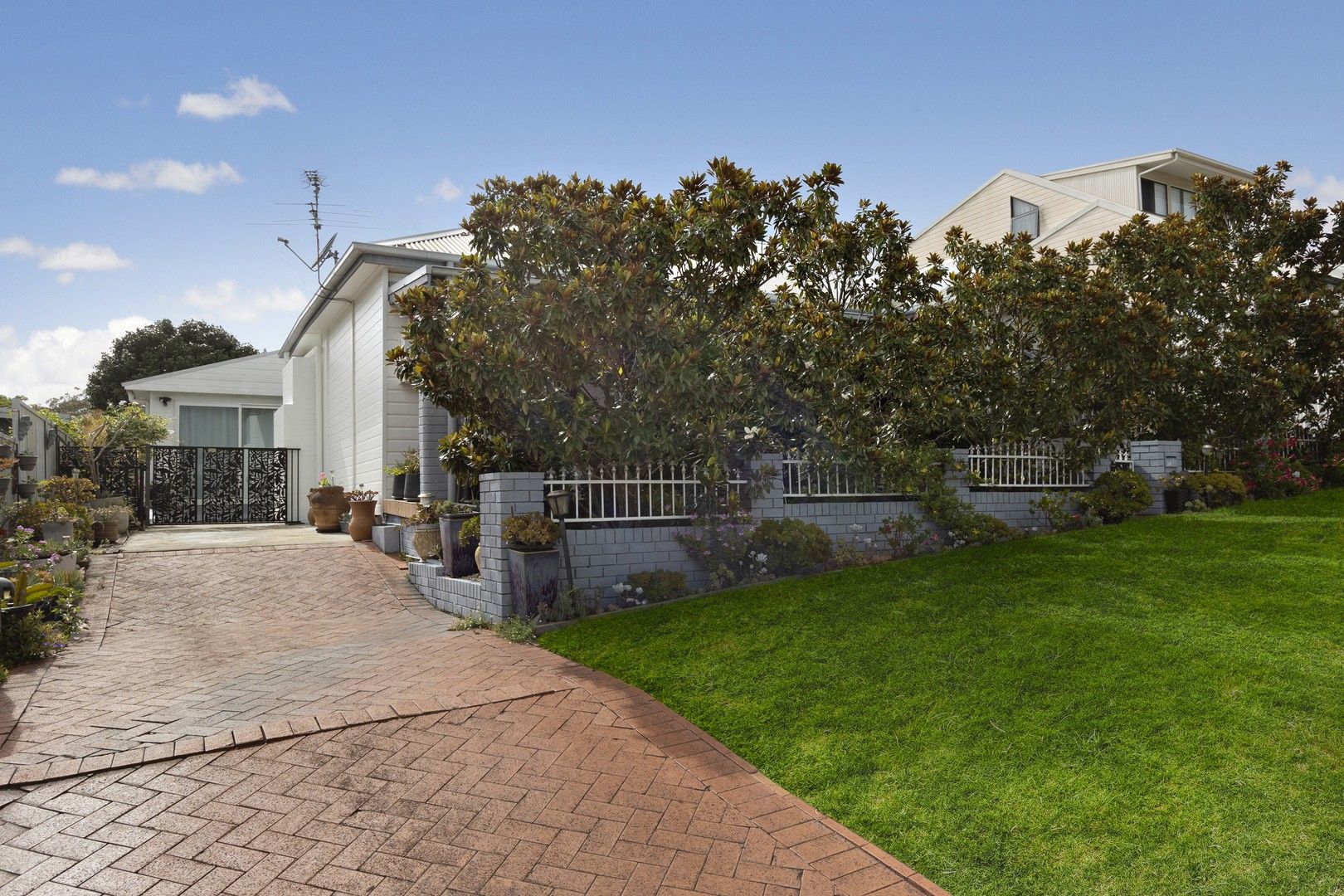 3 bedrooms House in 12 Railway Street DUDLEY NSW, 2290