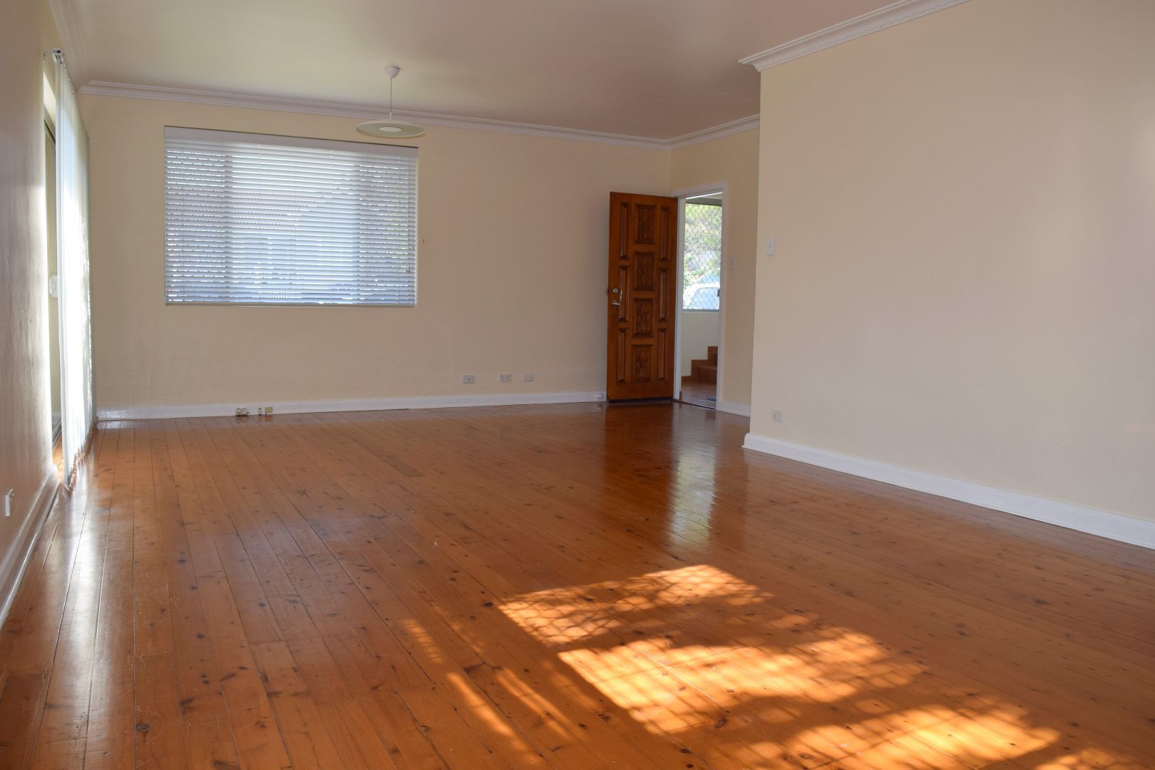 2 bedrooms Apartment / Unit / Flat in 1/1 Burchmore Road MANLY VALE NSW, 2093