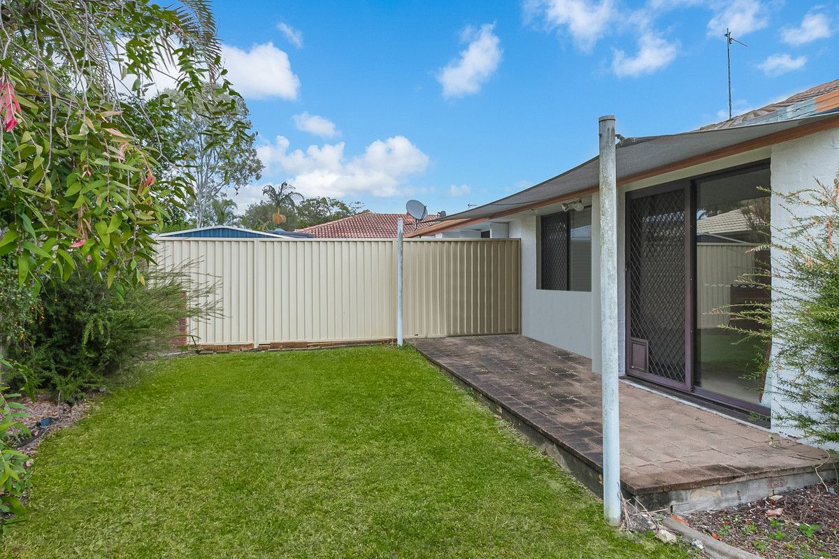 2/187 Olsen Avenue, Labrador QLD 4215, Image 0