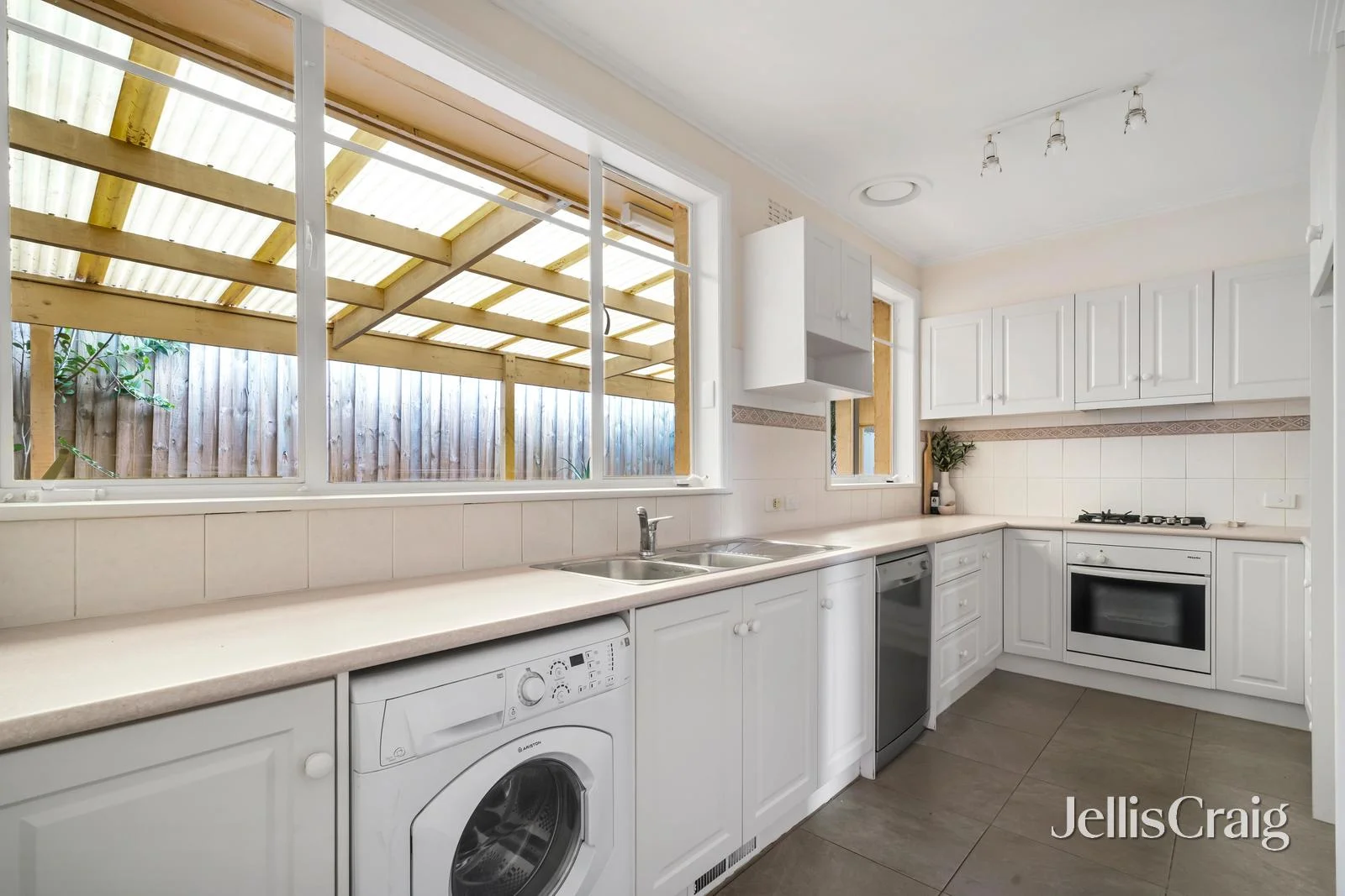 Additional image 5 of 24 Henry Street, Eltham VIC 3095