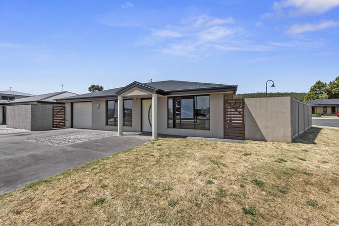 Picture of 2/13 Poynton Close, TURNERS BEACH TAS 7315