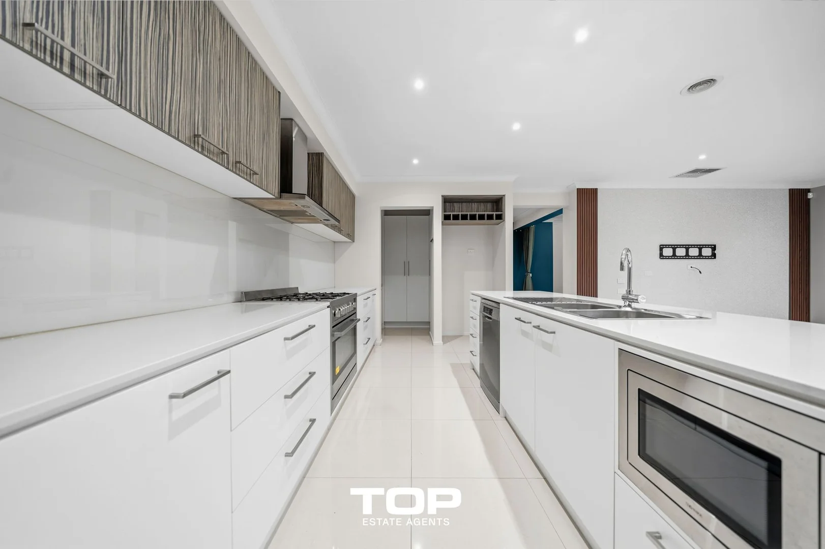 Additional image 8 of 92 Moxham Drive, Clyde North VIC 3978