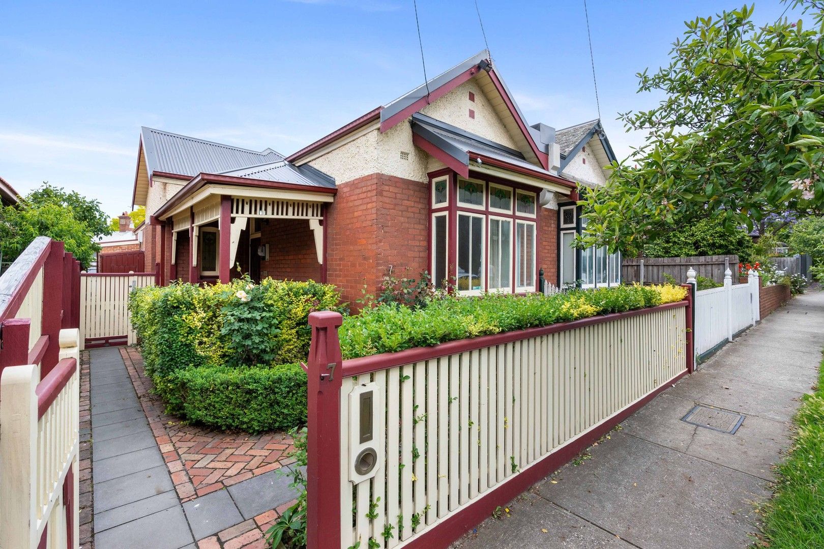 3 bedrooms House in 7 The Crescent ASCOT VALE VIC, 3032
