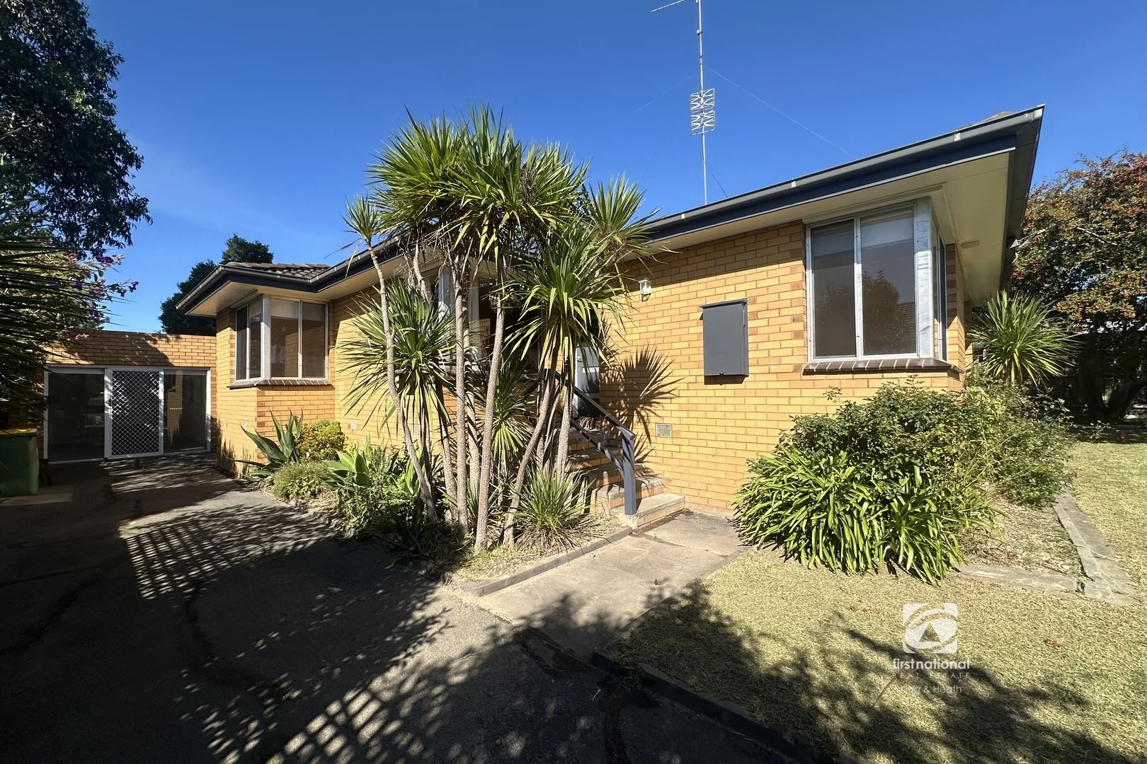 69 Ballantine Street, Bairnsdale VIC 3875