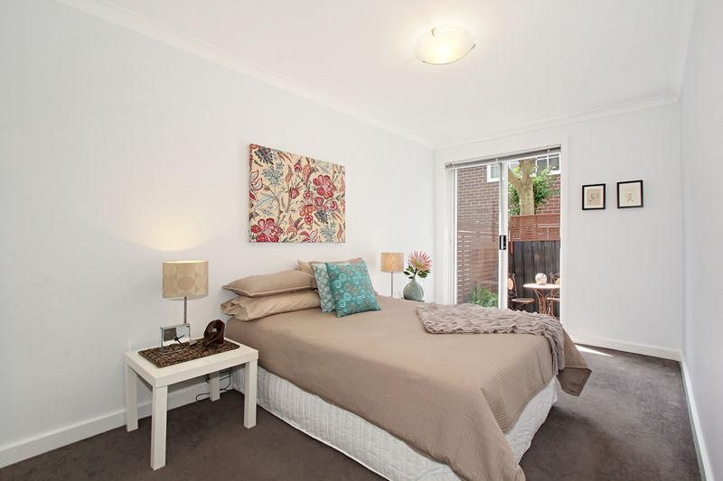 4/15 Sydney Street, Murrumbeena VIC 3163, Image 2