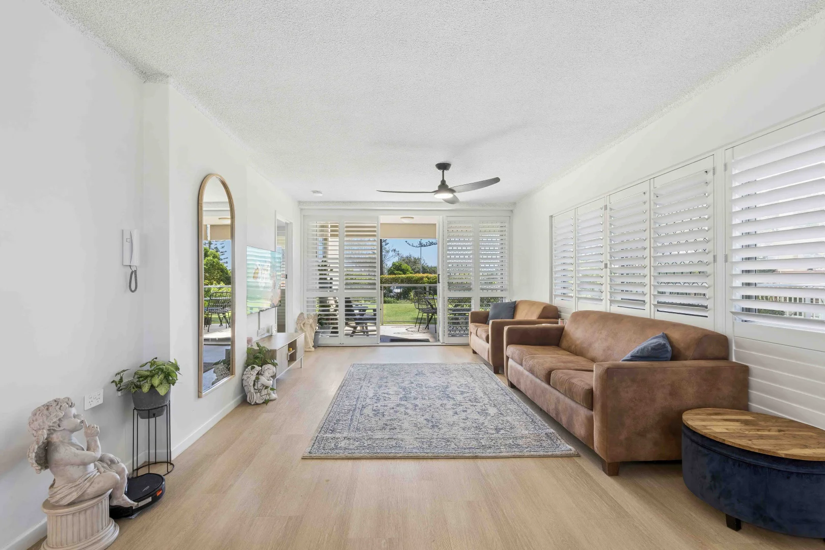 2/130 Marine Parade, Coolangatta QLD 4225